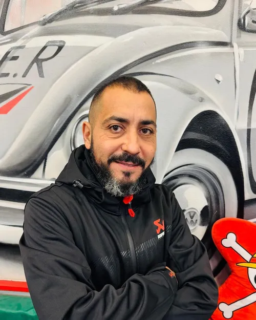 Redouane, Enseignant auto et moto